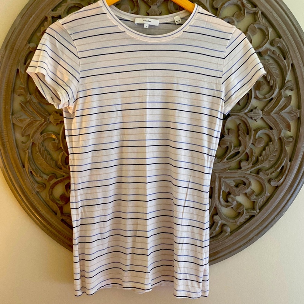 Vince thin short sleeve tee size small